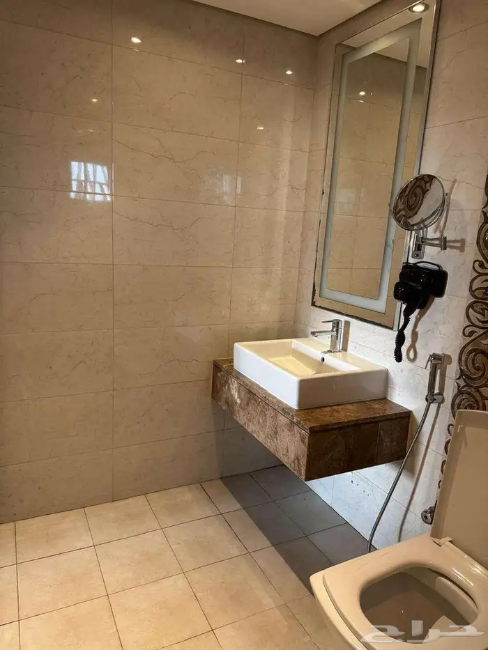 شقه فاخره للايجار 24