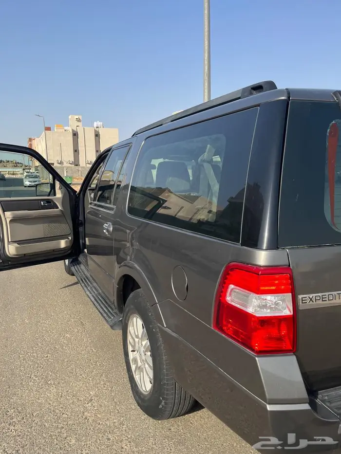 فورد اكسبديشن 2011 نظيق 8