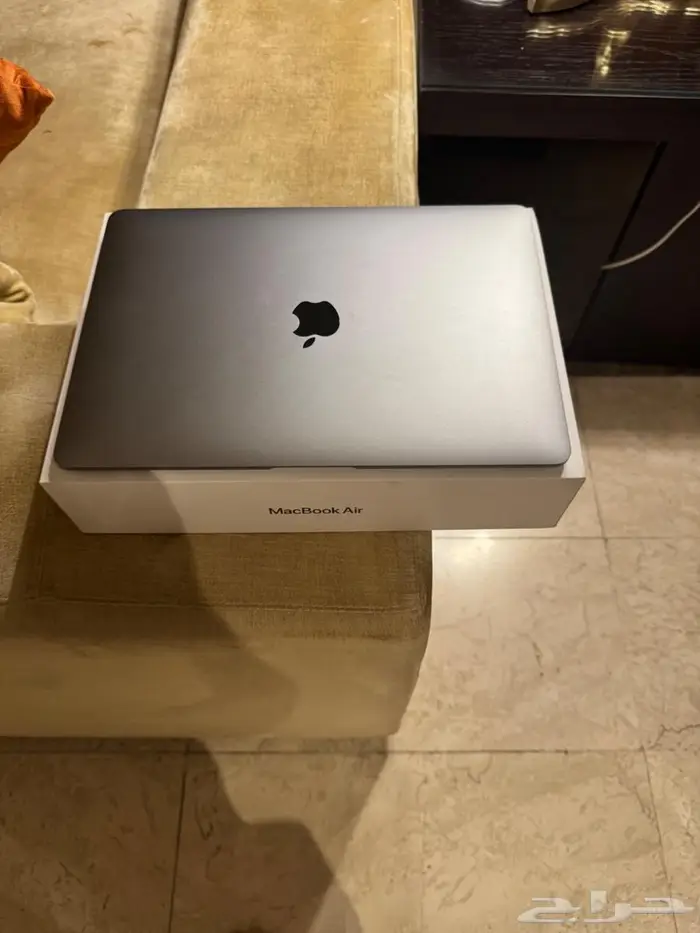 لابتوب ماك بوك آير معالج M1 2