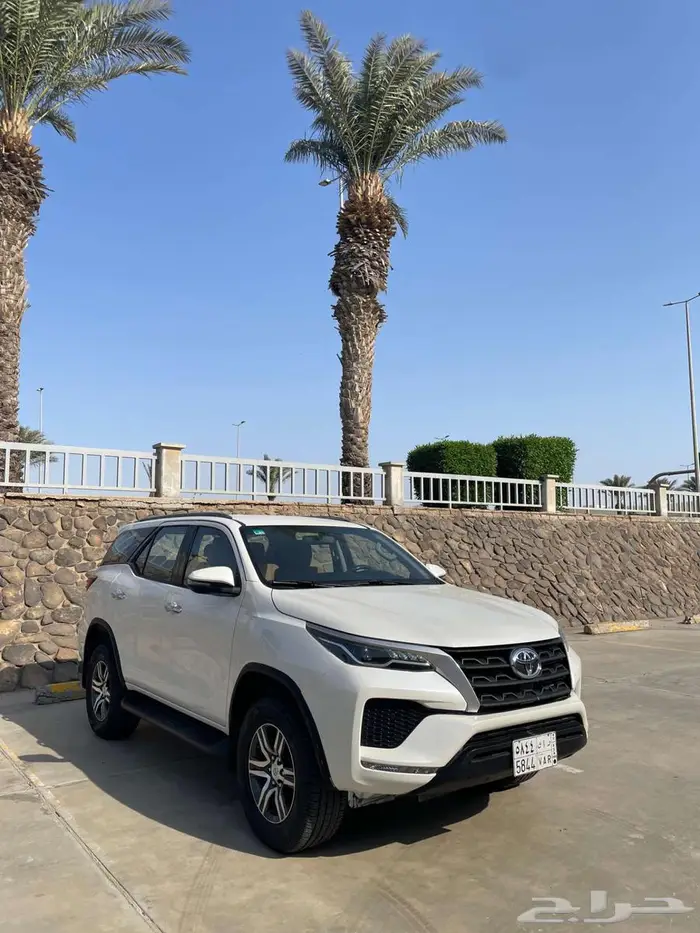 تويوتا فورتشنر 2022 ديزل 4 4 عداد 65 فقط 0