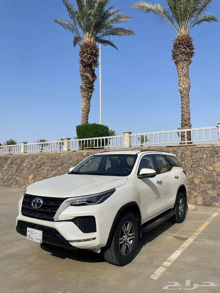 تويوتا فورتشنر 2022 ديزل 4 4 عداد 65 فقط 1
