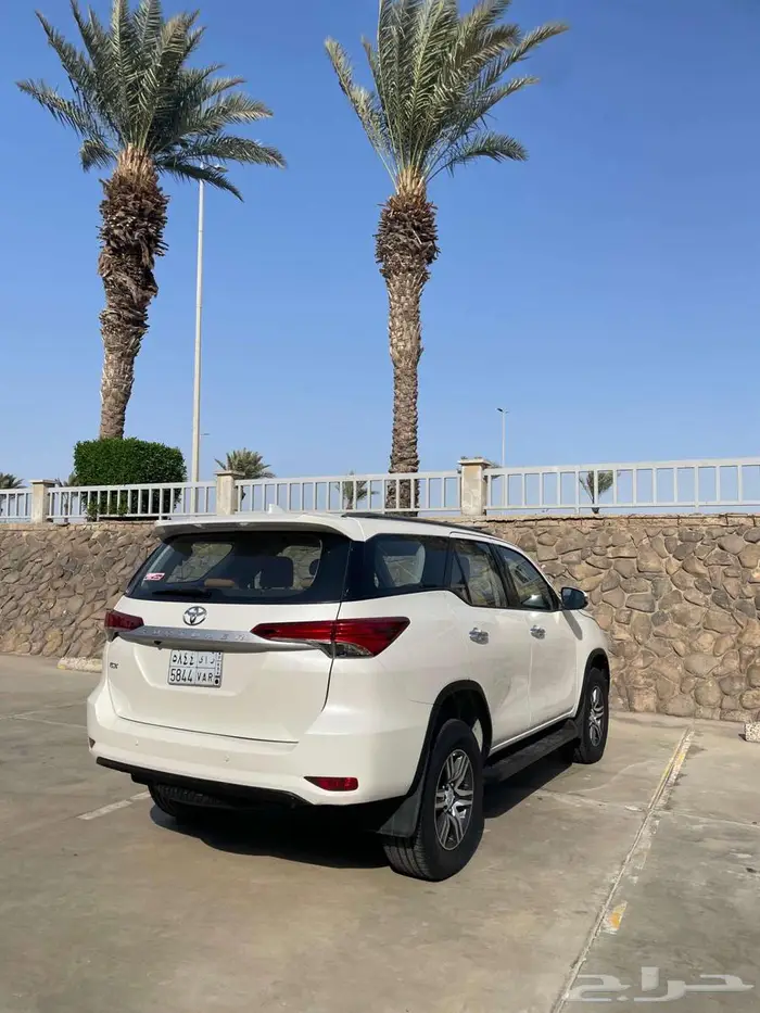 تويوتا فورتشنر 2022 ديزل 4 4 عداد 65 فقط 3