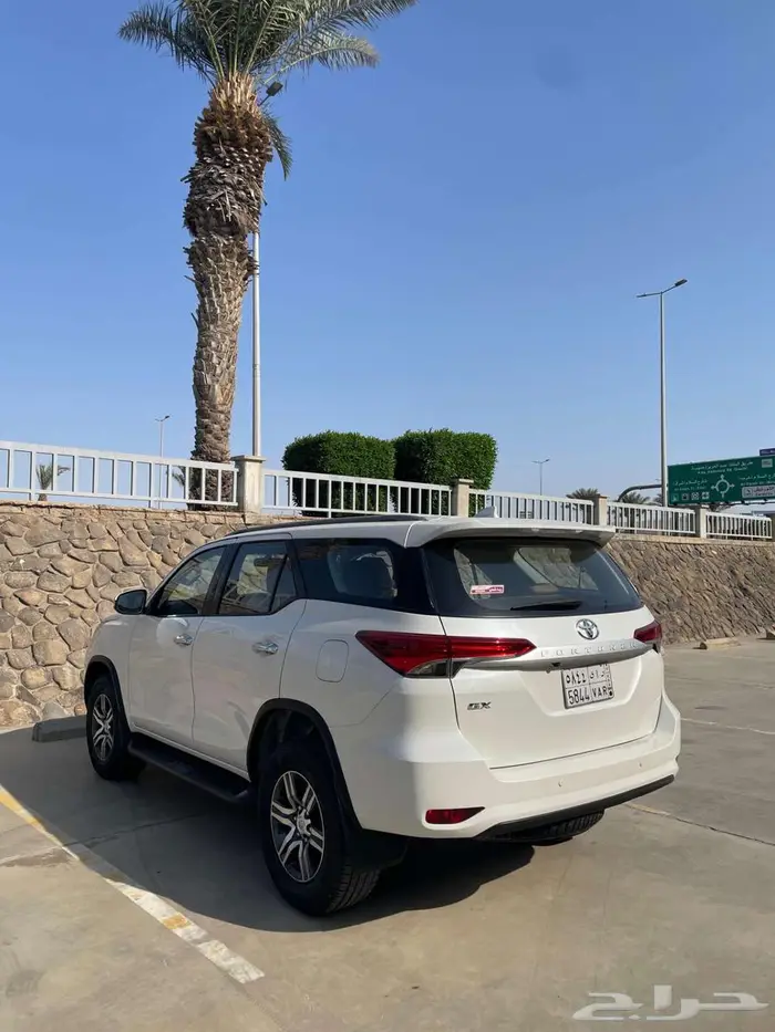 تويوتا فورتشنر 2022 ديزل 4 4 عداد 65 فقط 2