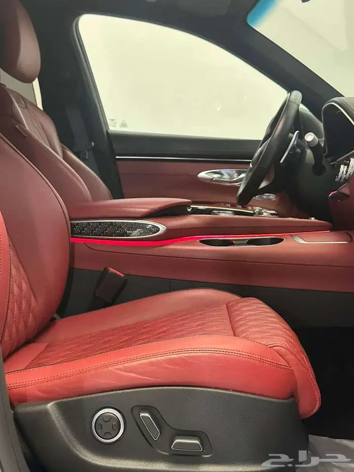 جنسس GV70 2022 28