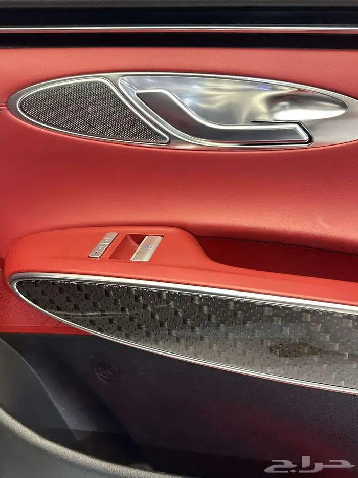 جنسس GV70 2022 30