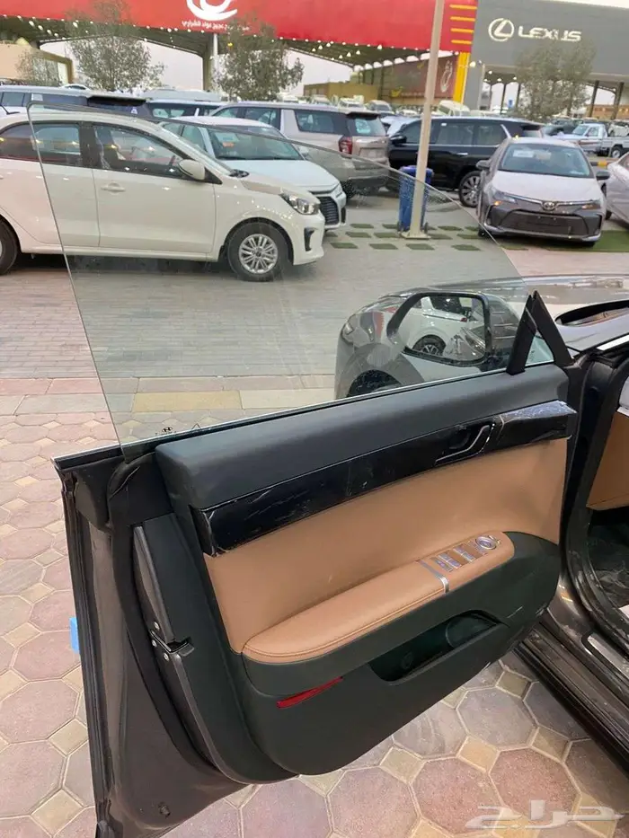 هيواندي ازيرا 2026 خليجي كلاسيك 6 سلندر (اصفار) 11