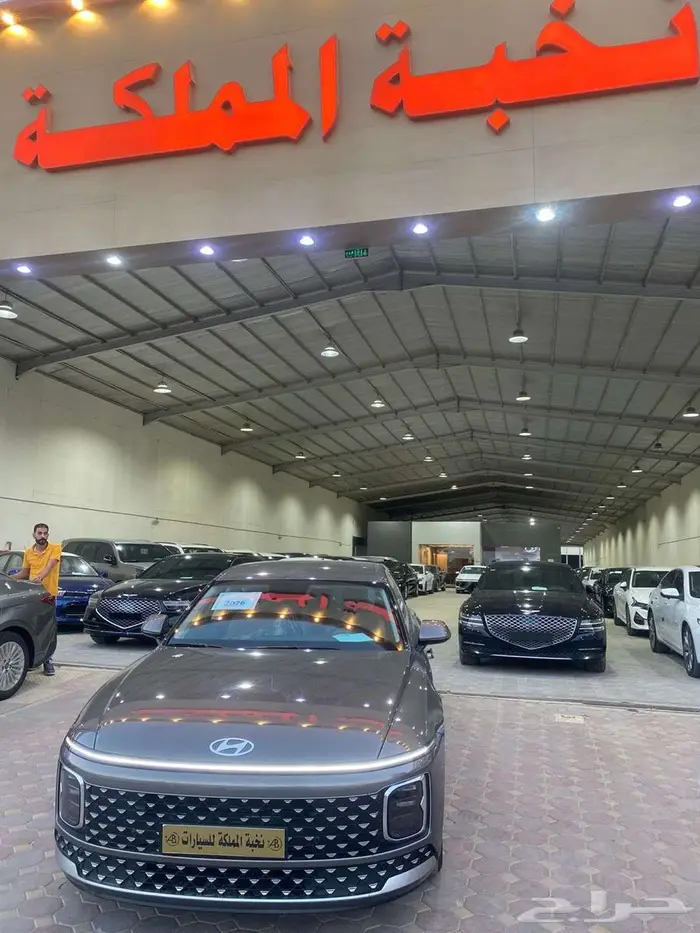 هيواندي ازيرا 2026 خليجي كلاسيك 6 سلندر (اصفار) 4