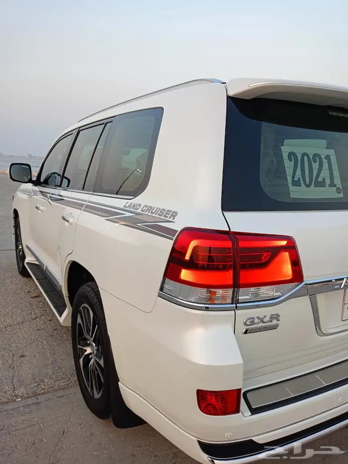 للبيع تويوتا لاندكروزر GXR 8V فل كاملGrand Touring  2021 9