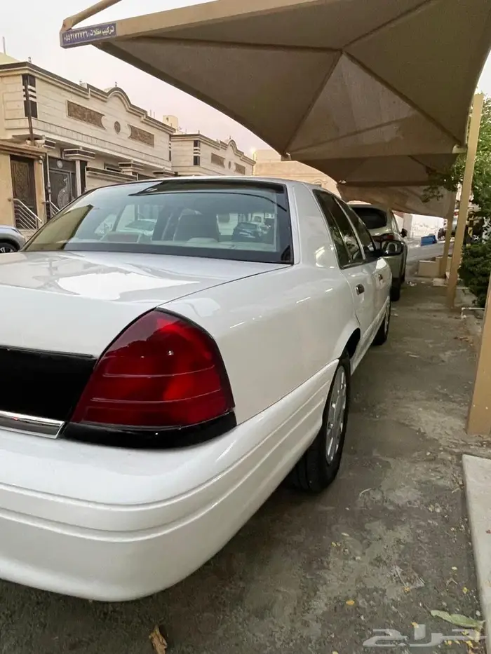 فورد كراون فكتوريا سعودي بوليسي مخزن 24