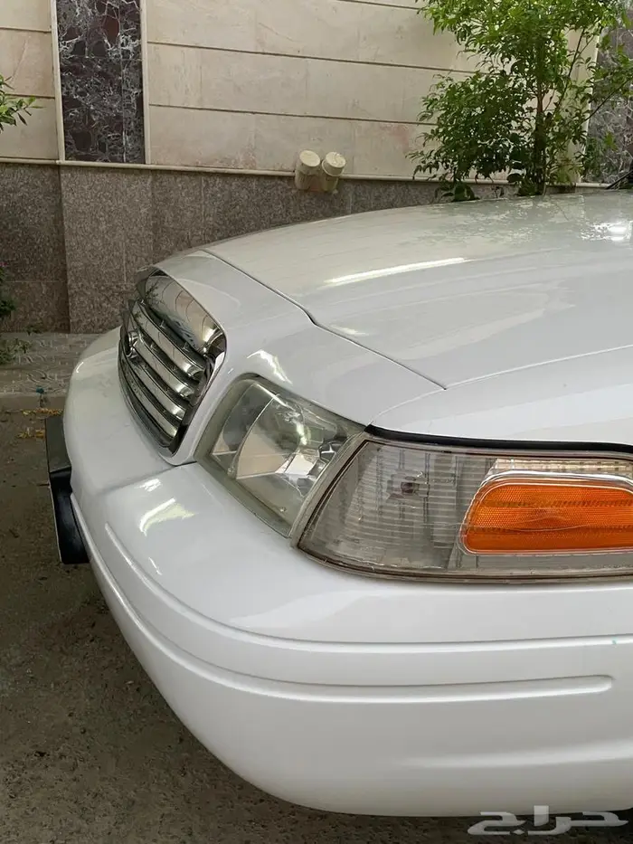 فورد كراون فكتوريا سعودي بوليسي مخزن 7