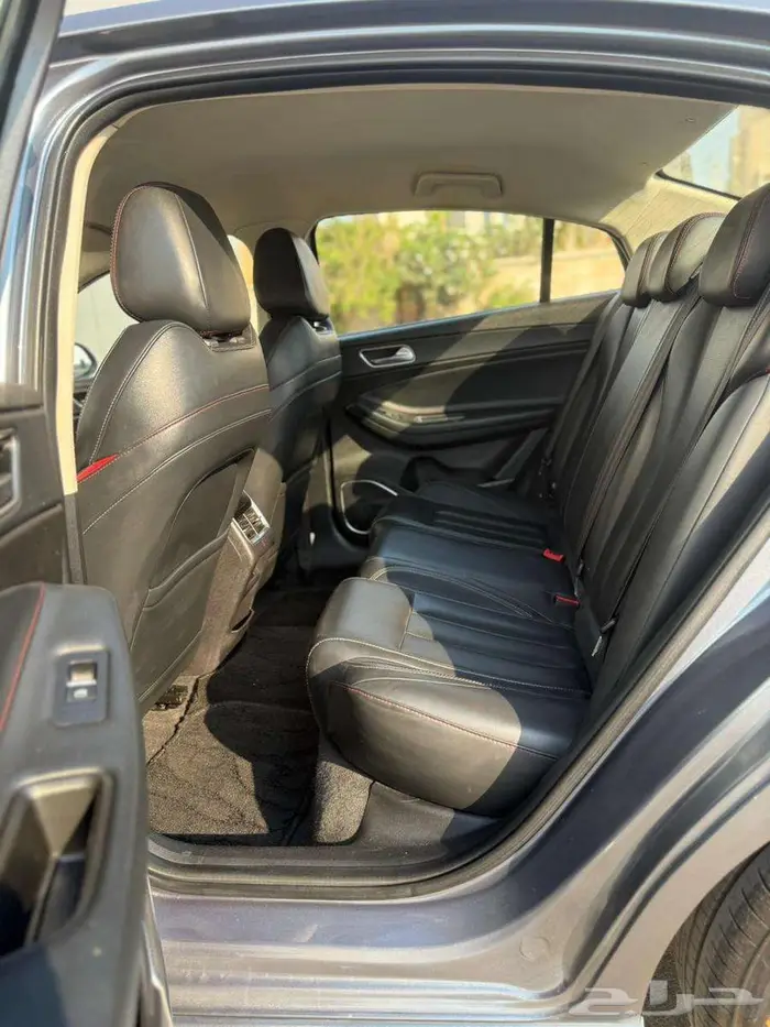 شيري اريزو 6 موديل 2023 ممشي السيارة 137 الف نظيفة جدا 17