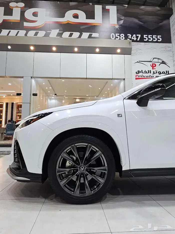 لكزس NX350 F سبورت - موديل 2022 فل كامل 8