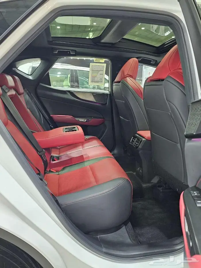 لكزس NX350 F سبورت - موديل 2022 فل كامل 16