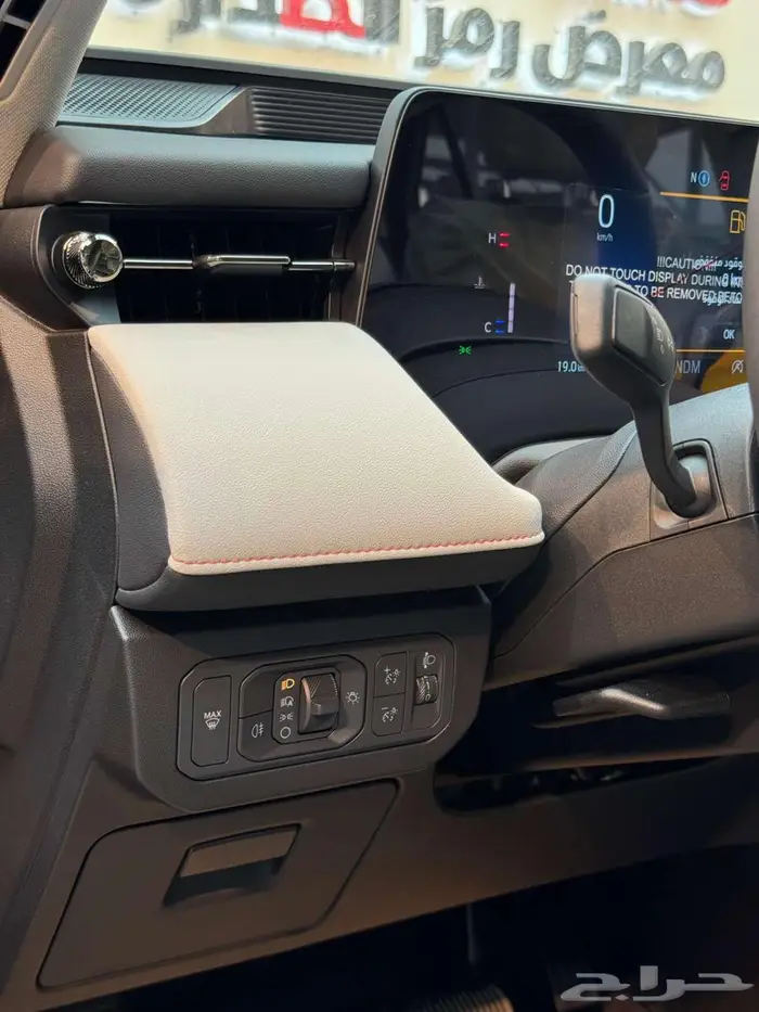 فورد تورس تيتانيوم الجزيرة موديل 2026 افضل العروض والاسعار . 9