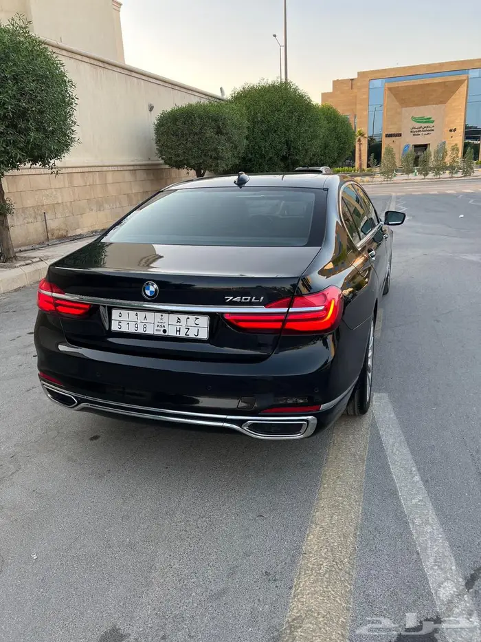 بي ام دبليو 740Li 2016 pure excellence 11