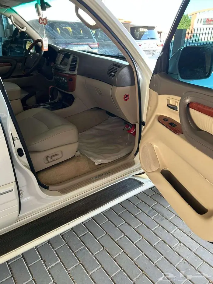 جيب لكزس 2004 بلد 12