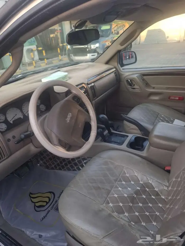 جيب جراند شيروكى 9