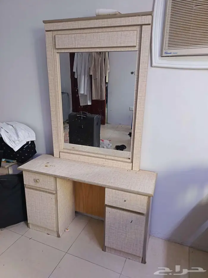 دولاب وتسريحه 0