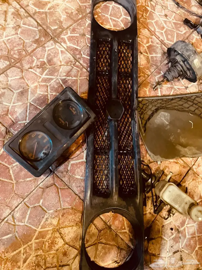 سوزوكي ساموراي كشف قطع فقط 16