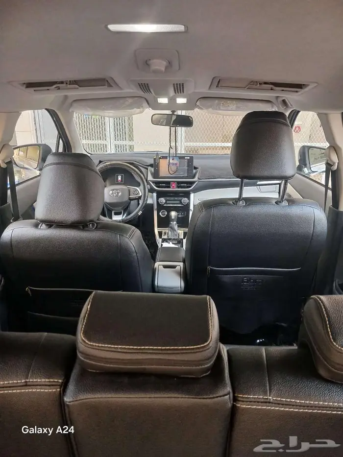 تويوتا فيلوزا 2024 م 7 مقاعد للتنازل بدون مقابل 3