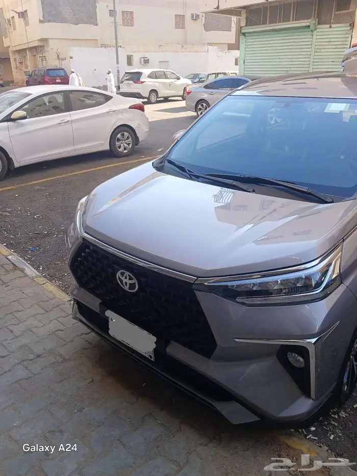 تويوتا فيلوزا 2024 م 7 مقاعد للتنازل بدون مقابل 9