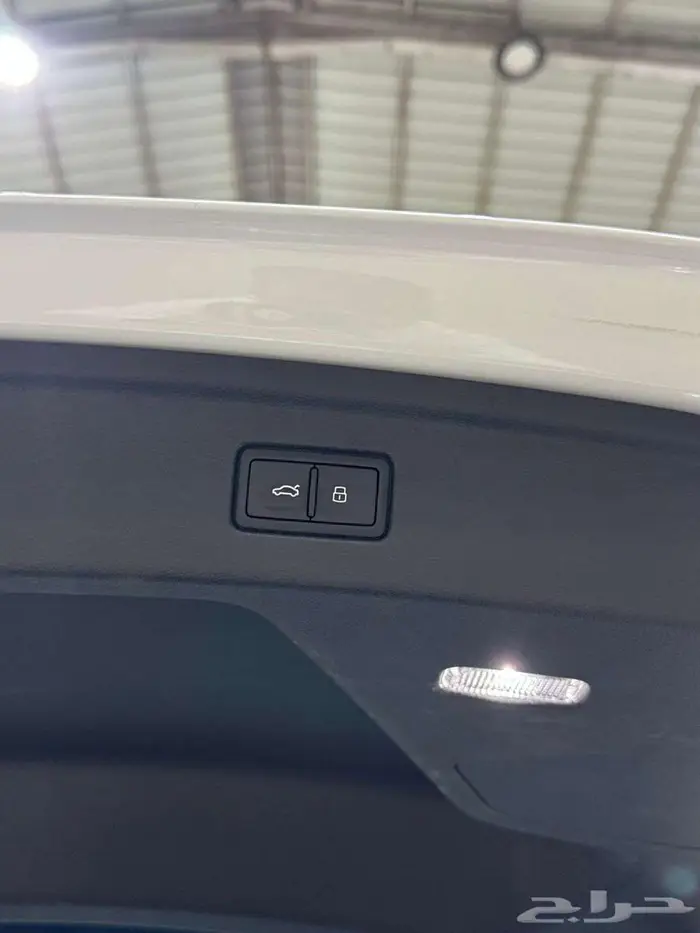 أودي A5 S-LINE 40TFSI 9