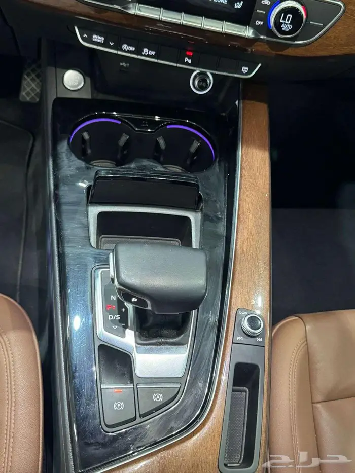 أودي A5 S-LINE 40TFSI 18