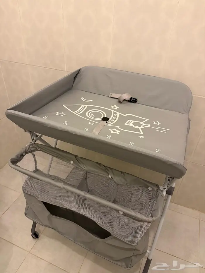 طاولة تغيير حفاظات الأطفال 0