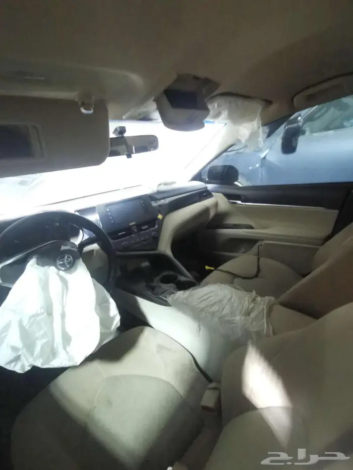 كامري 2022 استاندر مصدوم للبيع 7