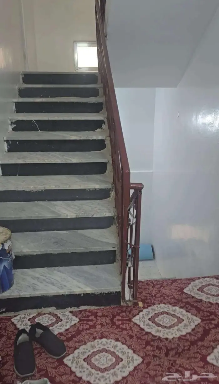 للبيع عمارة 3 أدوار وملحق بحي نخب ع شارع 15م وشارع 12م 2