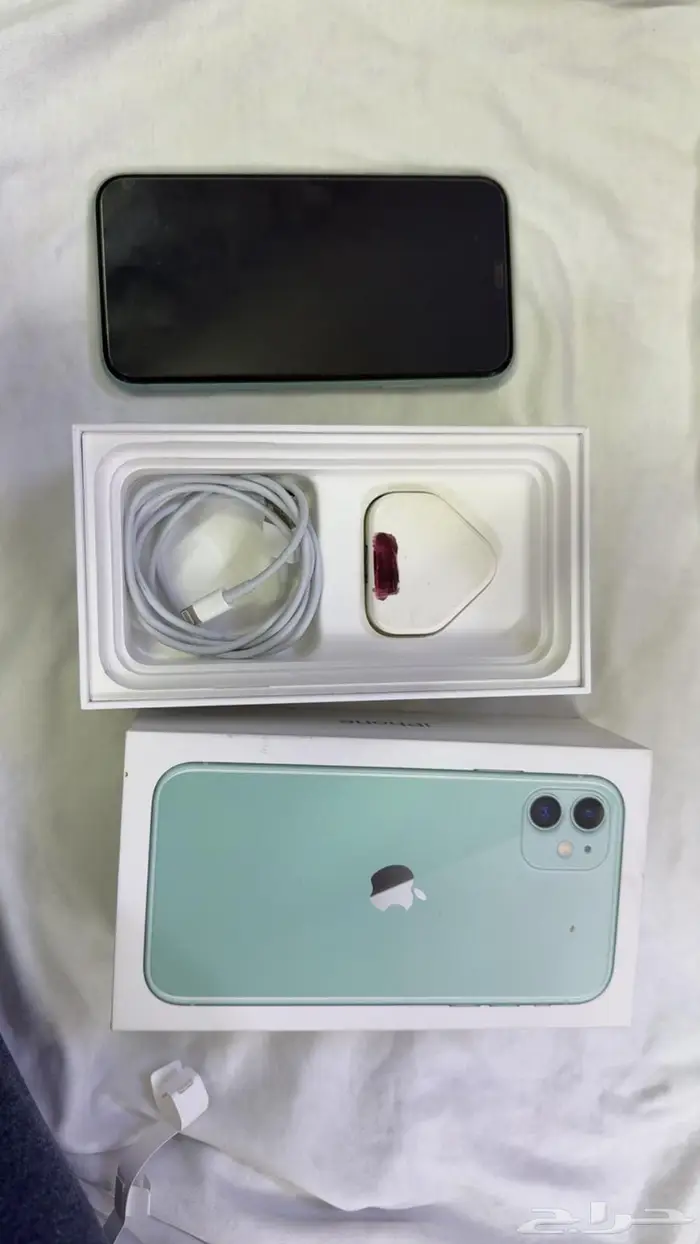 ايفون 11 العادي نظيف 1