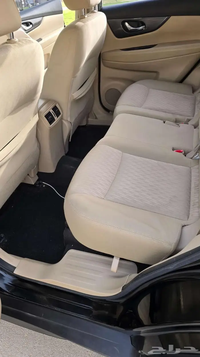 للبيع اكستريل 2021 دبل 7 مقاعد  الباحة 12