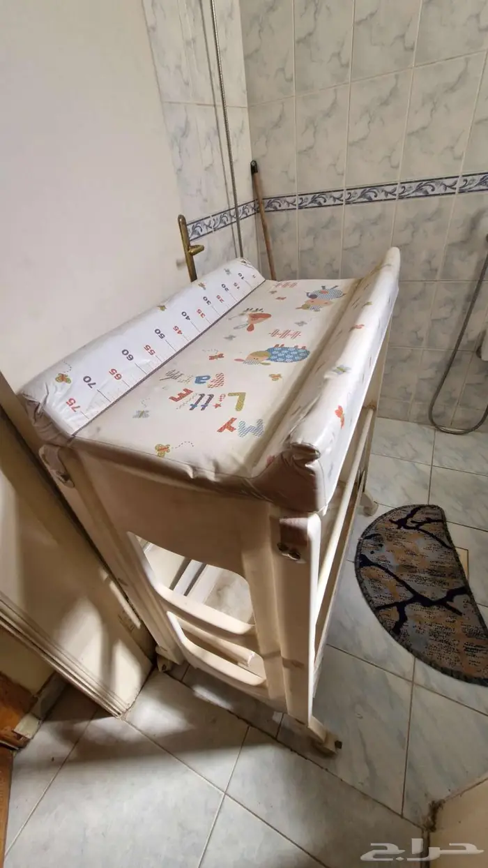 مستلزمات بيبي نظيفه استعمال خفيف جدااا 3