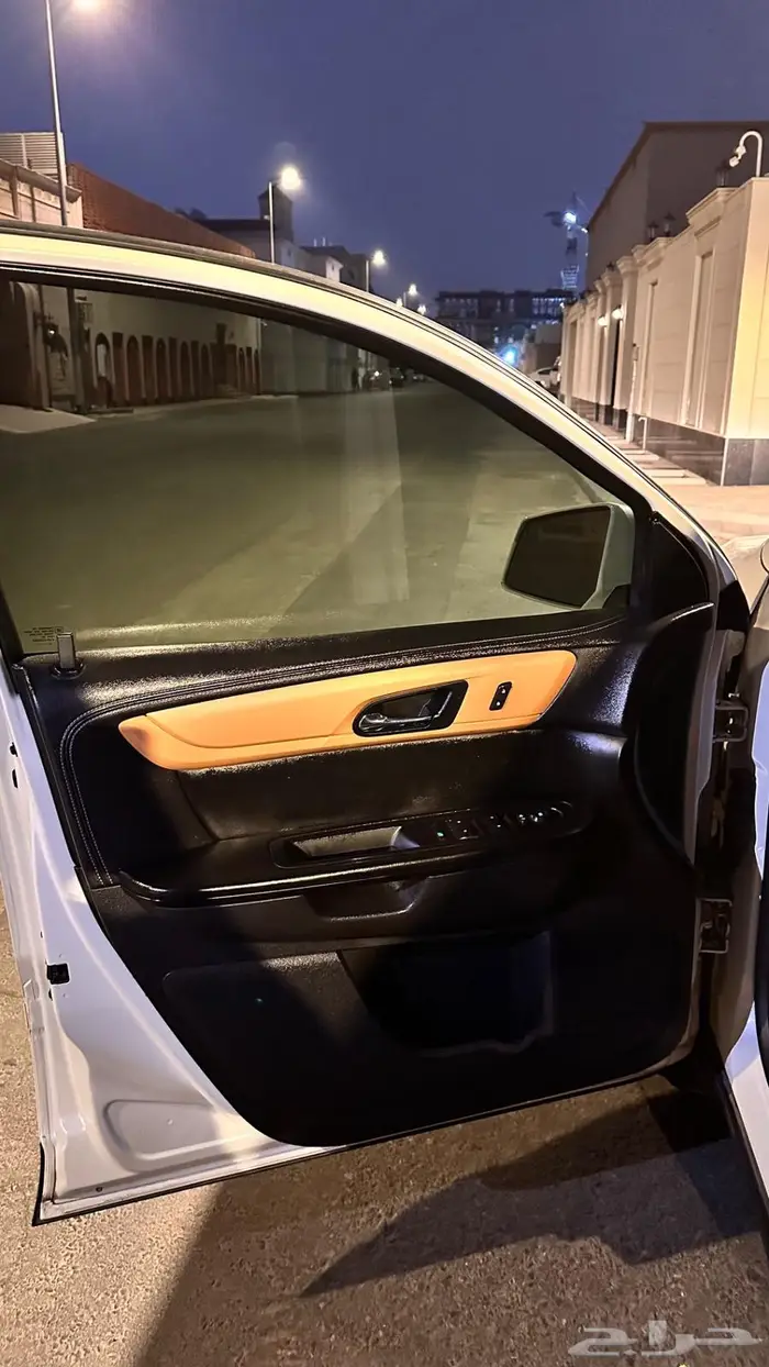 شيفروليه ترافيرس 9