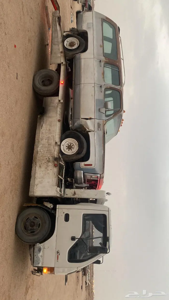 للبيع معدات بوكلين كبلكو وراس تريله وسطحه سيزو 2