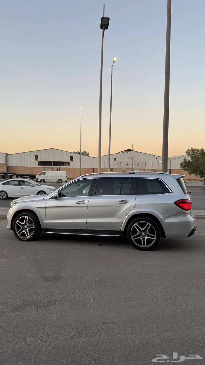 للبيع GLS 500 2017 8