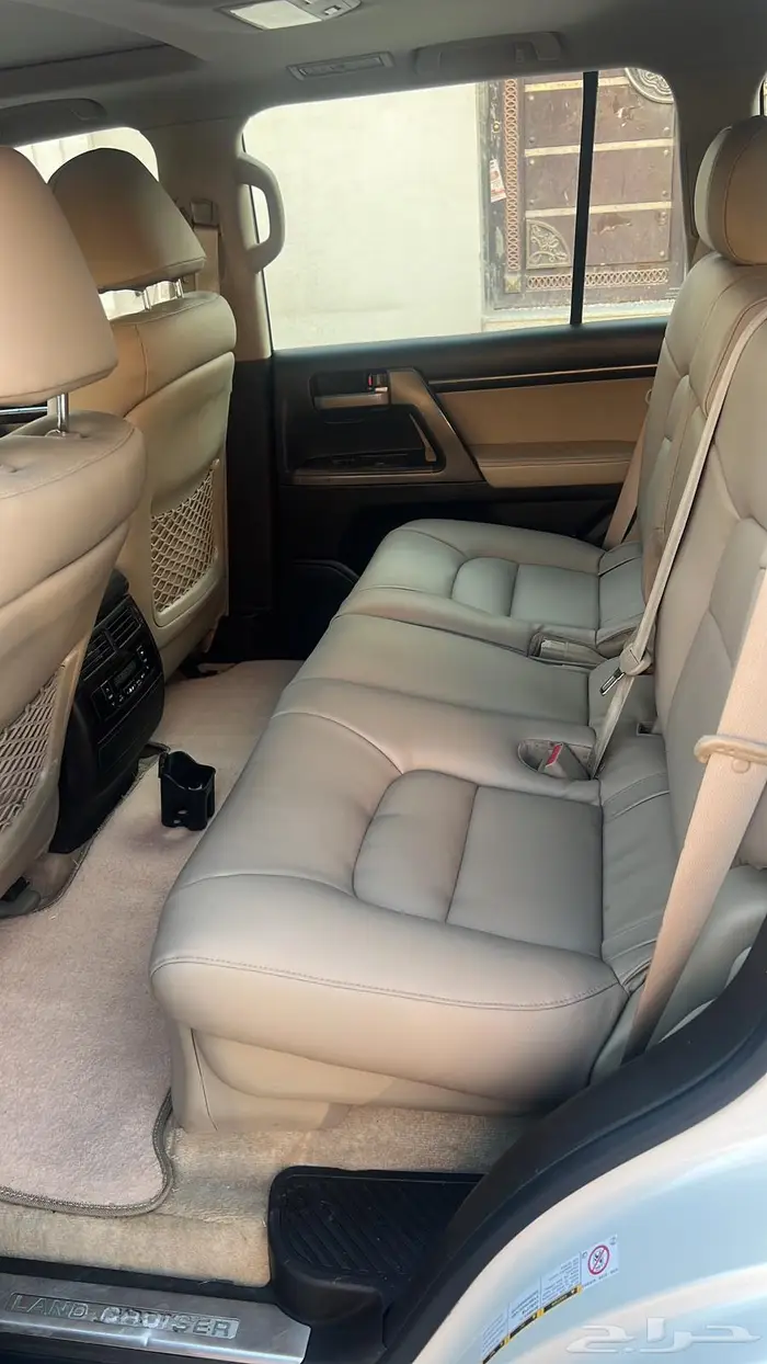 لاندكروزر vxr 2009 مالك اول 2