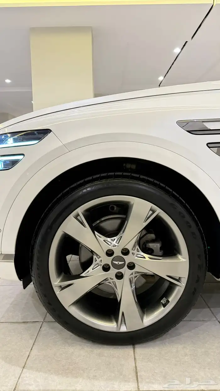 جنسس GV80 2020 ( بنزين ) فل كامل بانوراما 27