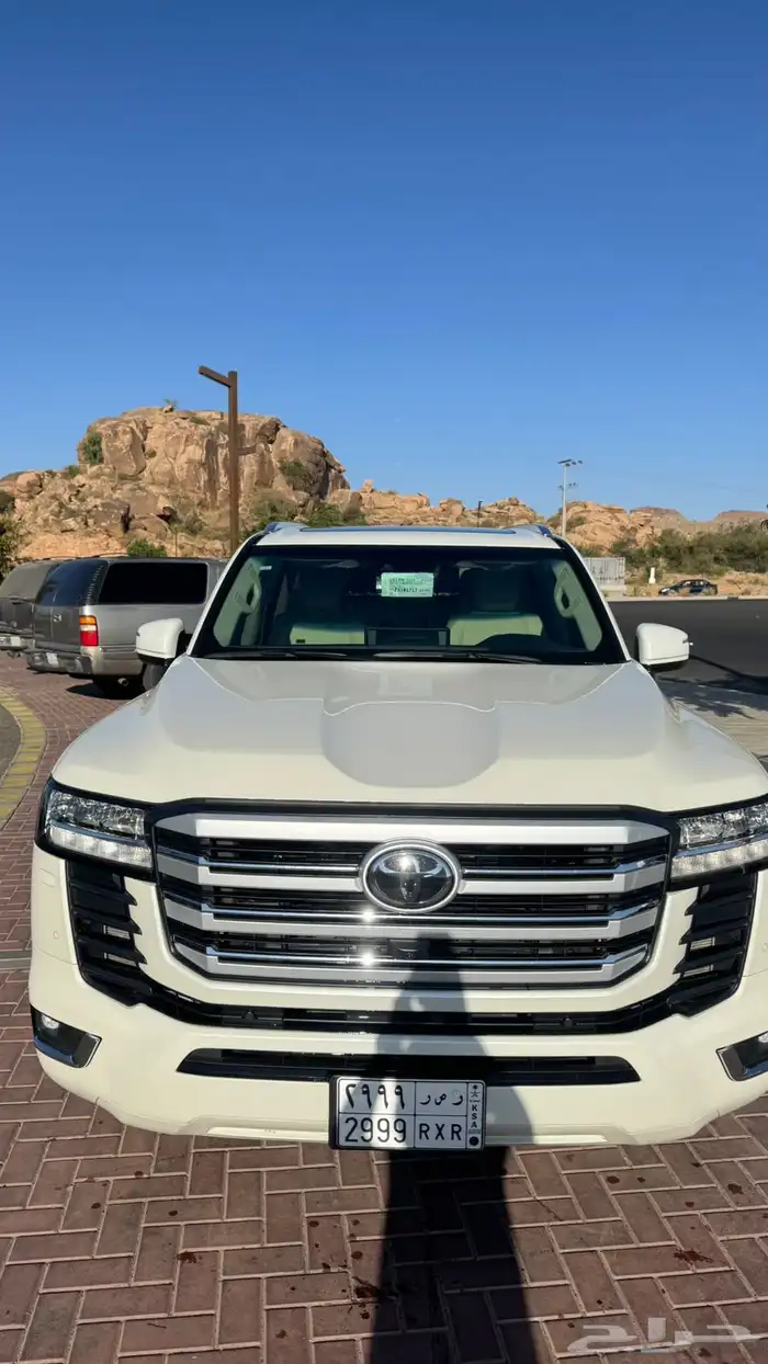 لاندكروزر 2023 L5 1