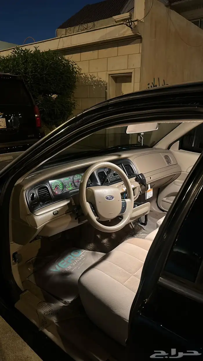 فورد بوليسي 2011 مجدد كامل 4