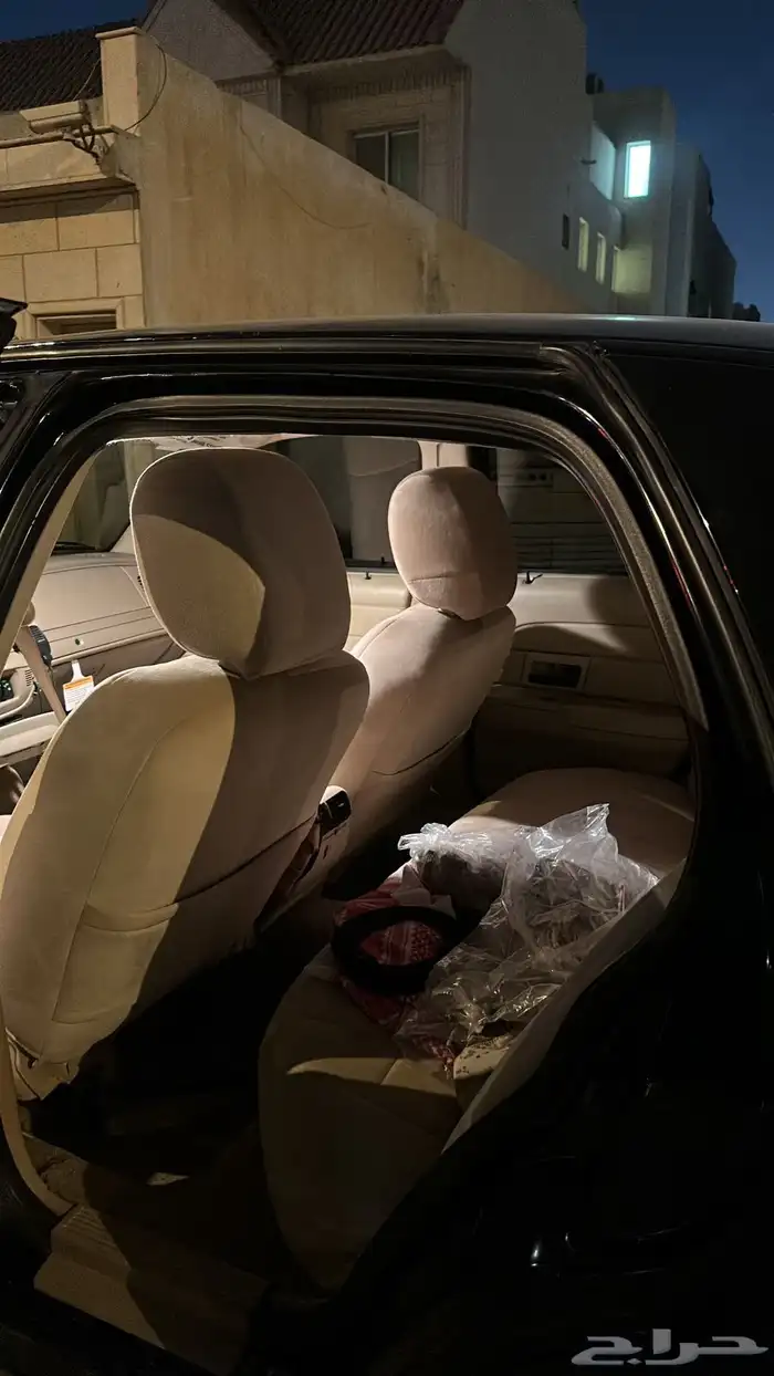 فورد بوليسي 2011 مجدد كامل 6