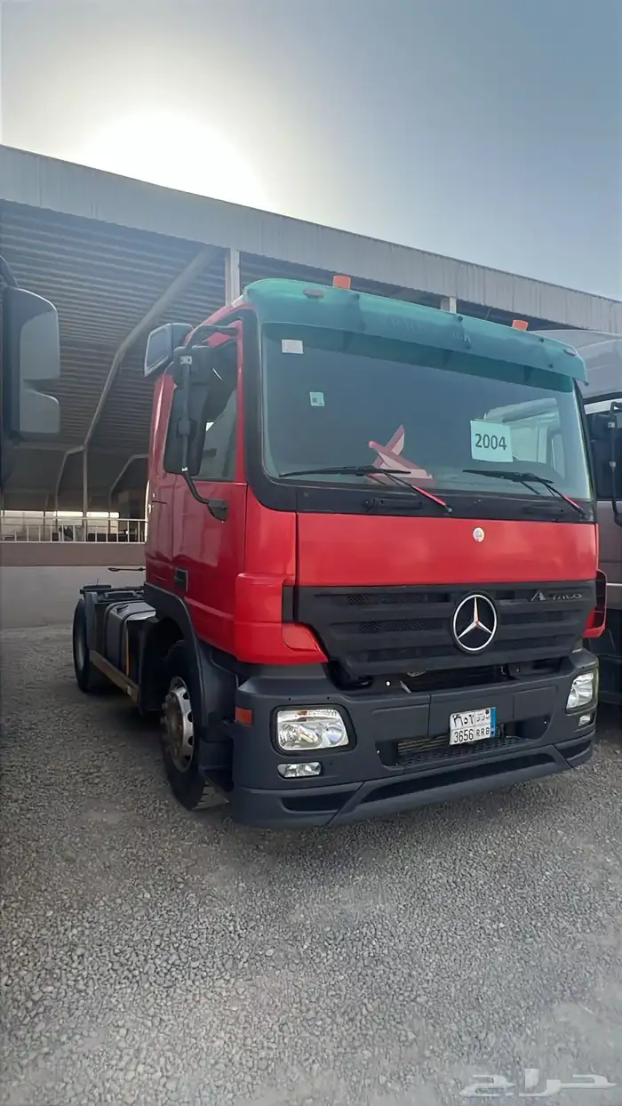 راس تريله بصندوقها للبيع اوربيه 2004 0