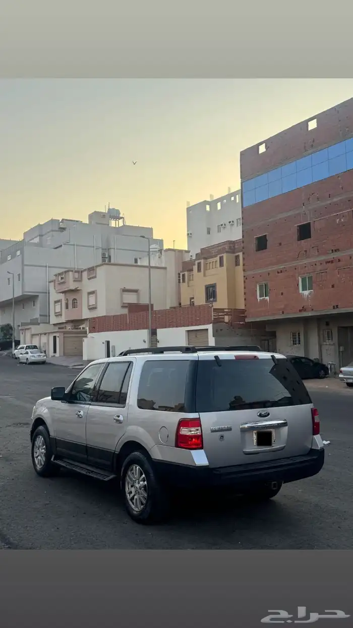 فورد اكسبيديشن 2014 قصير 5