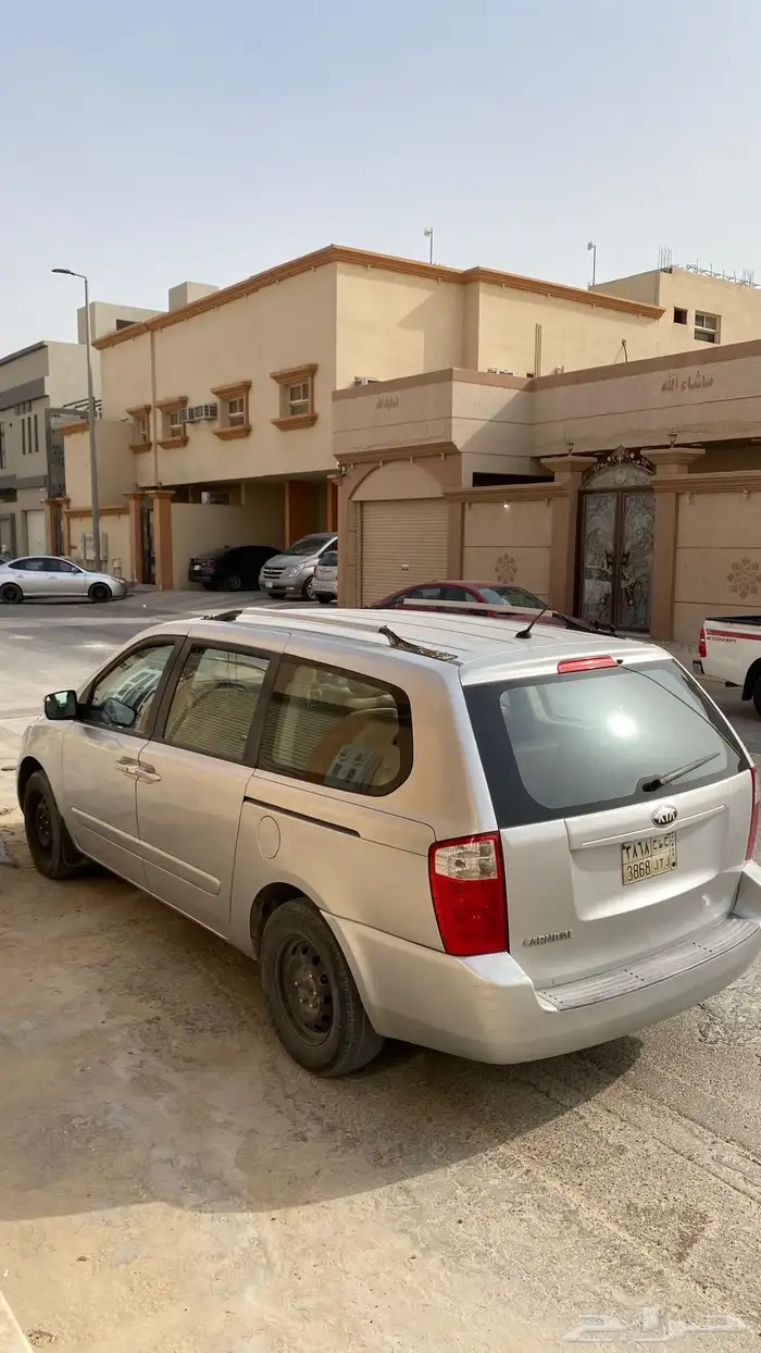 كيا كرنفال 3