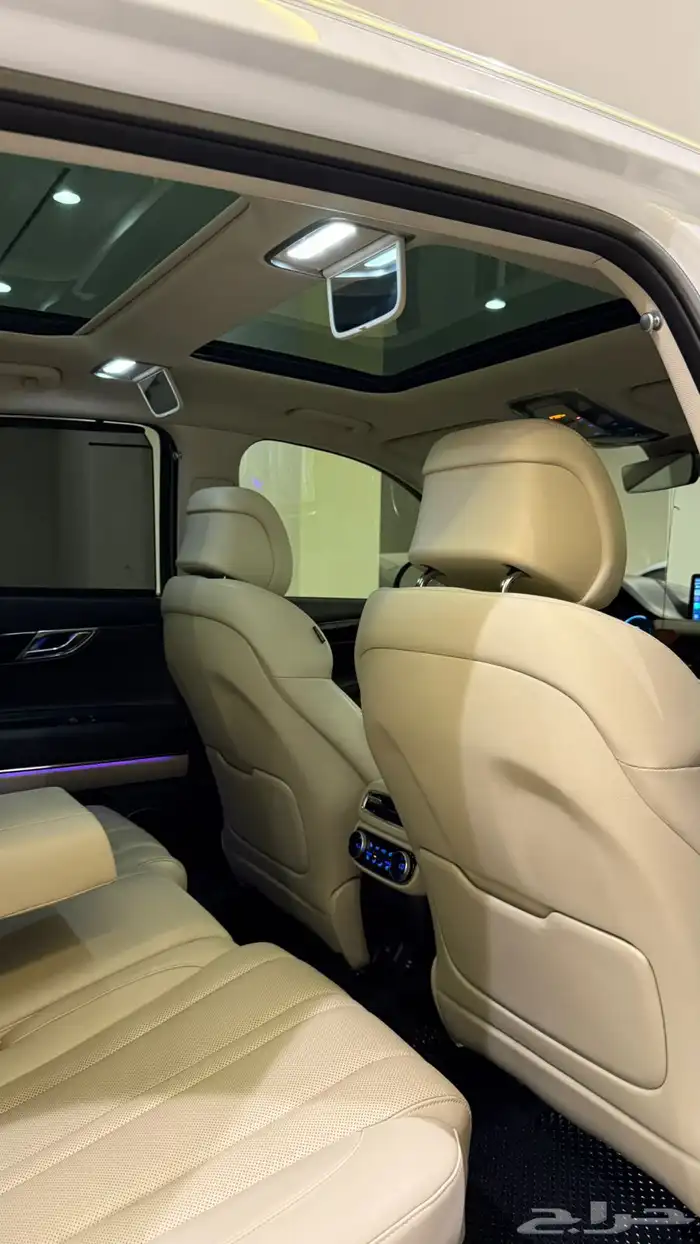 جنسس GV80 2020 ( بنزين ) فل كامل بانوراما 24