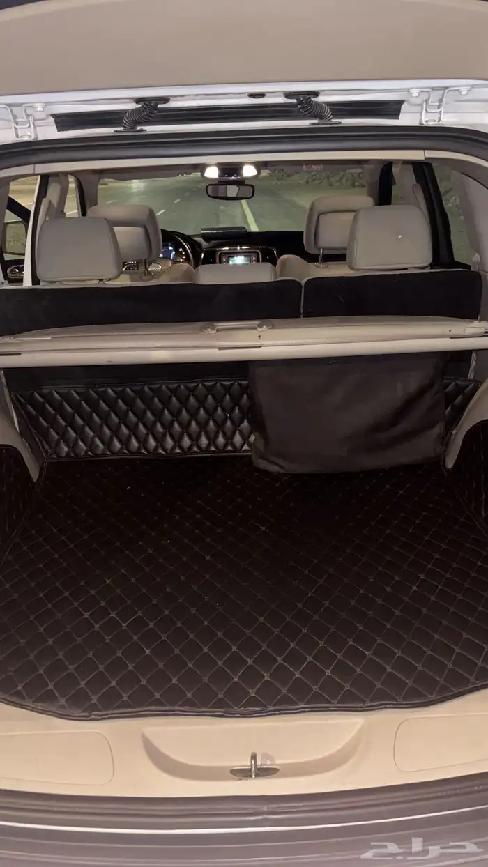 جيب جراند شيروكي لاريدو 2017 3