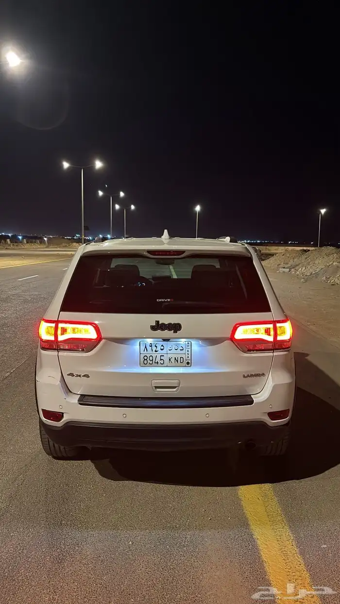 جيب جراند شيروكي لاريدو 2017 5