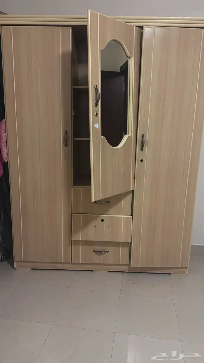 خزانه ملابس 0