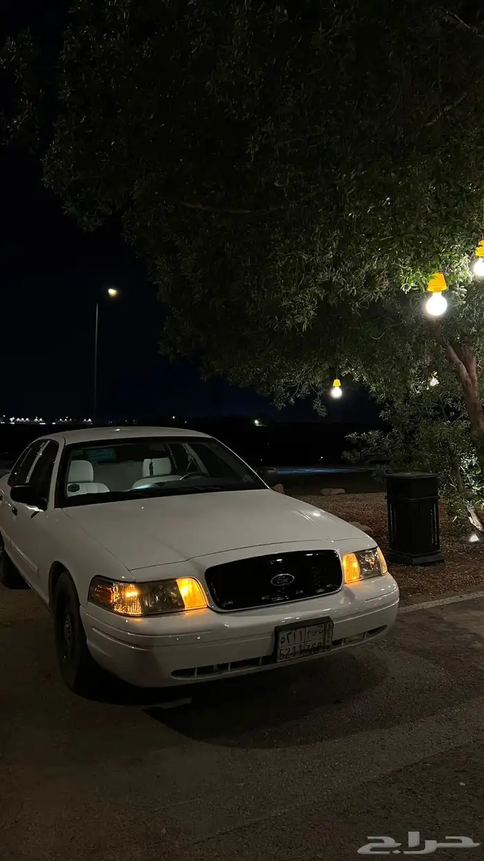 فورد فكتوريا للبيع 2010 2