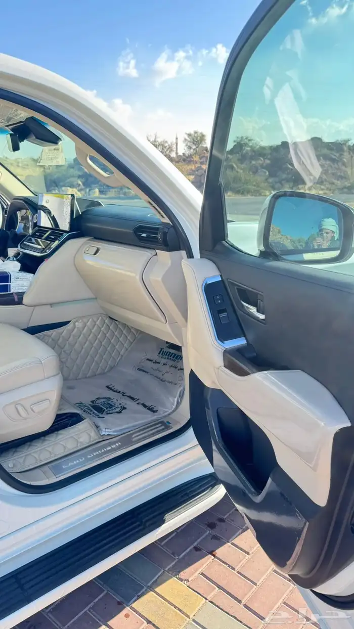 لاندكروزر 2023 L5 12